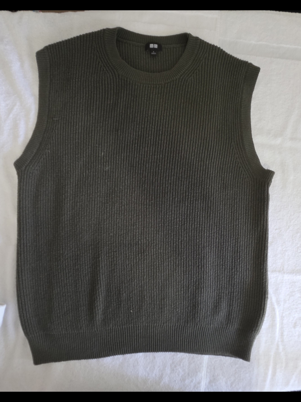 Uniqlo Olive Ribbed Knit Sweater Vest